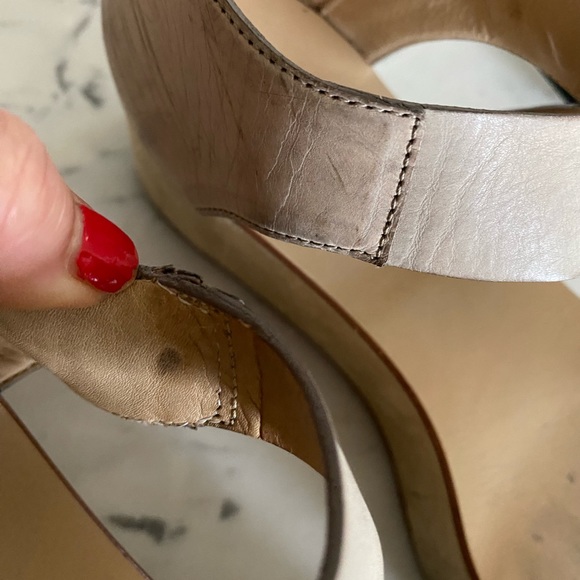 Brunello Cucinelli flatform size 35 1/2 - feels like a true 6. - Picture 6 of 6